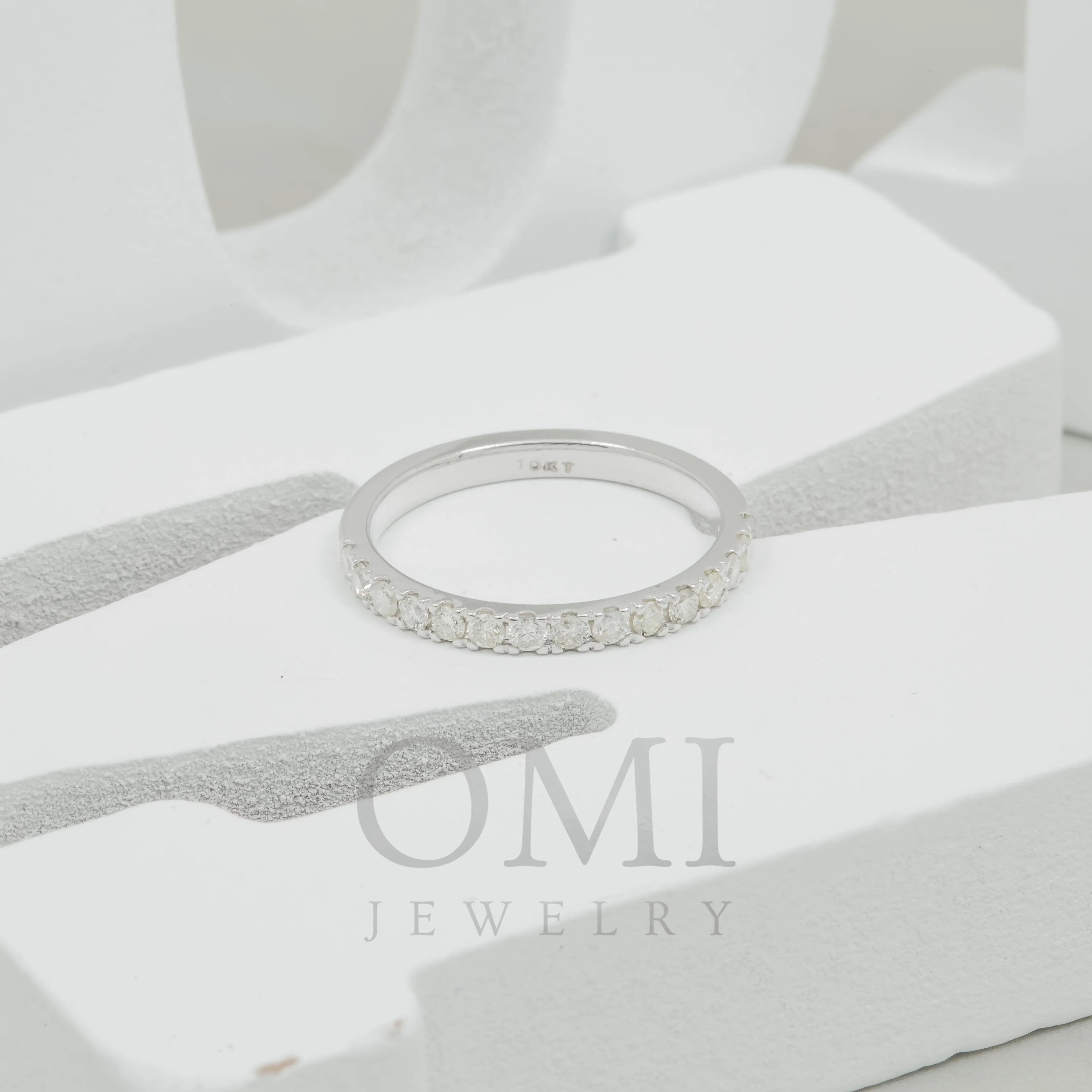 10K GOLD ROUND DIAMOND HALF ETERNITY BAND RING 0.55 CT