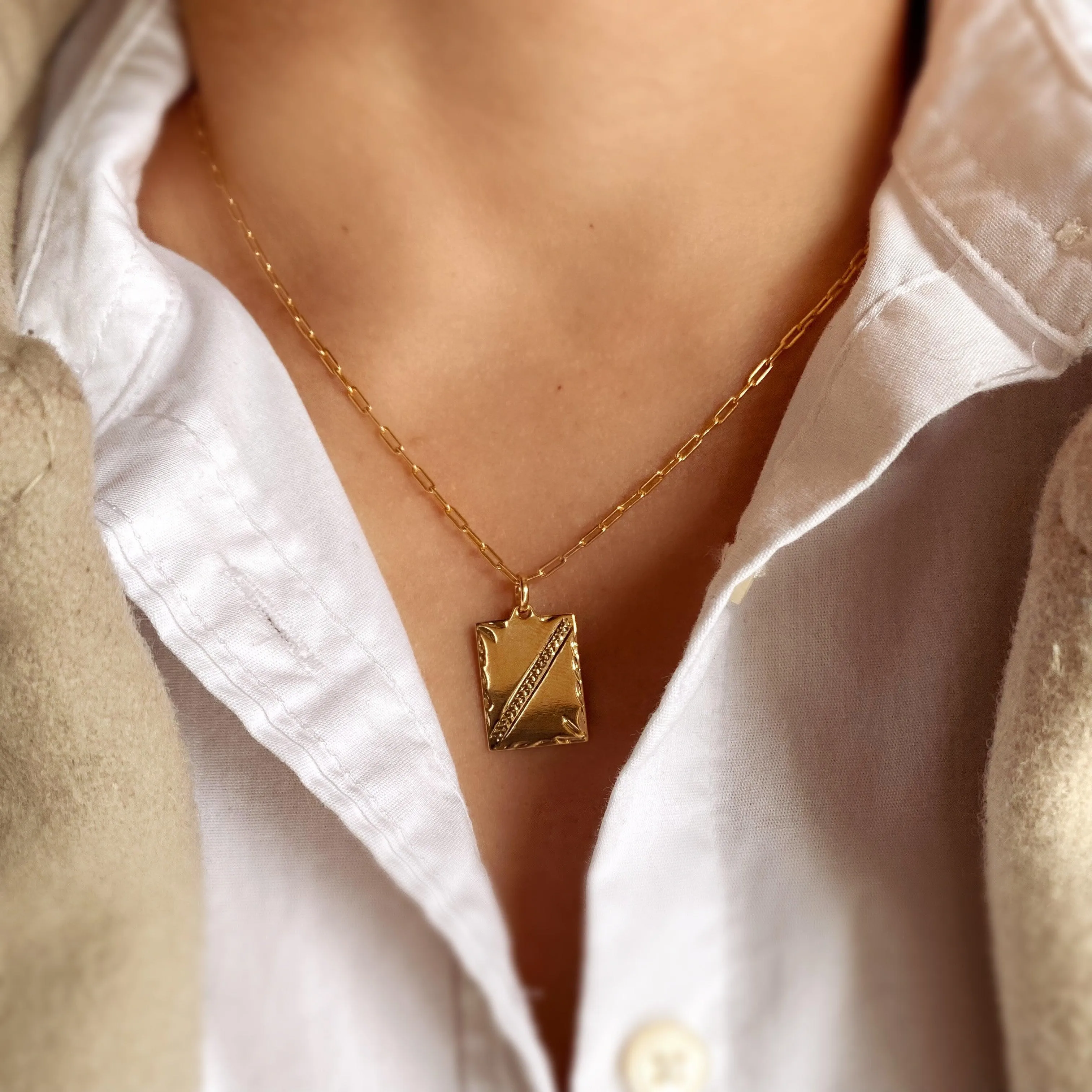 18k Gold Filled Tag Plate Pendant Featuring Diamond Cut Borders and Crossing Texture