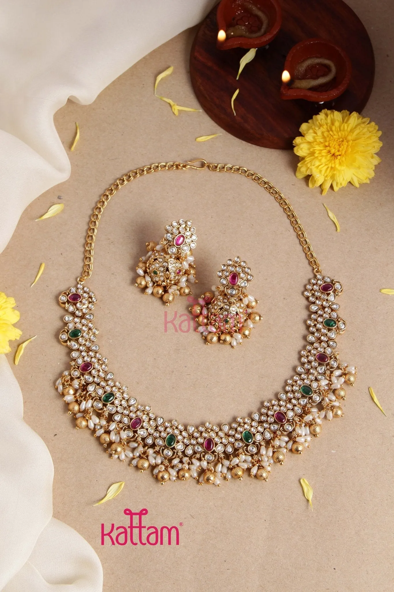 Grand Stone Guttapusalu Choker