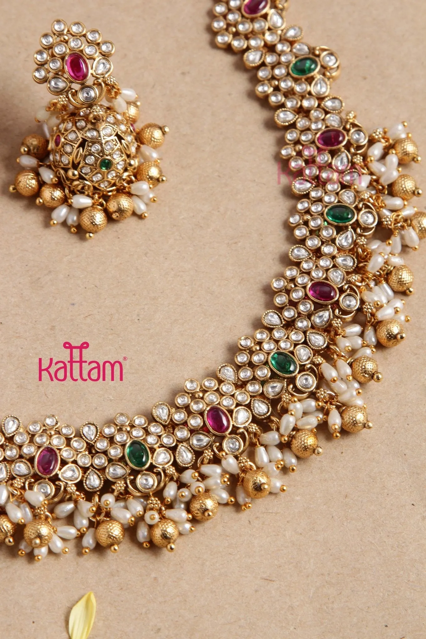 Grand Stone Guttapusalu Choker