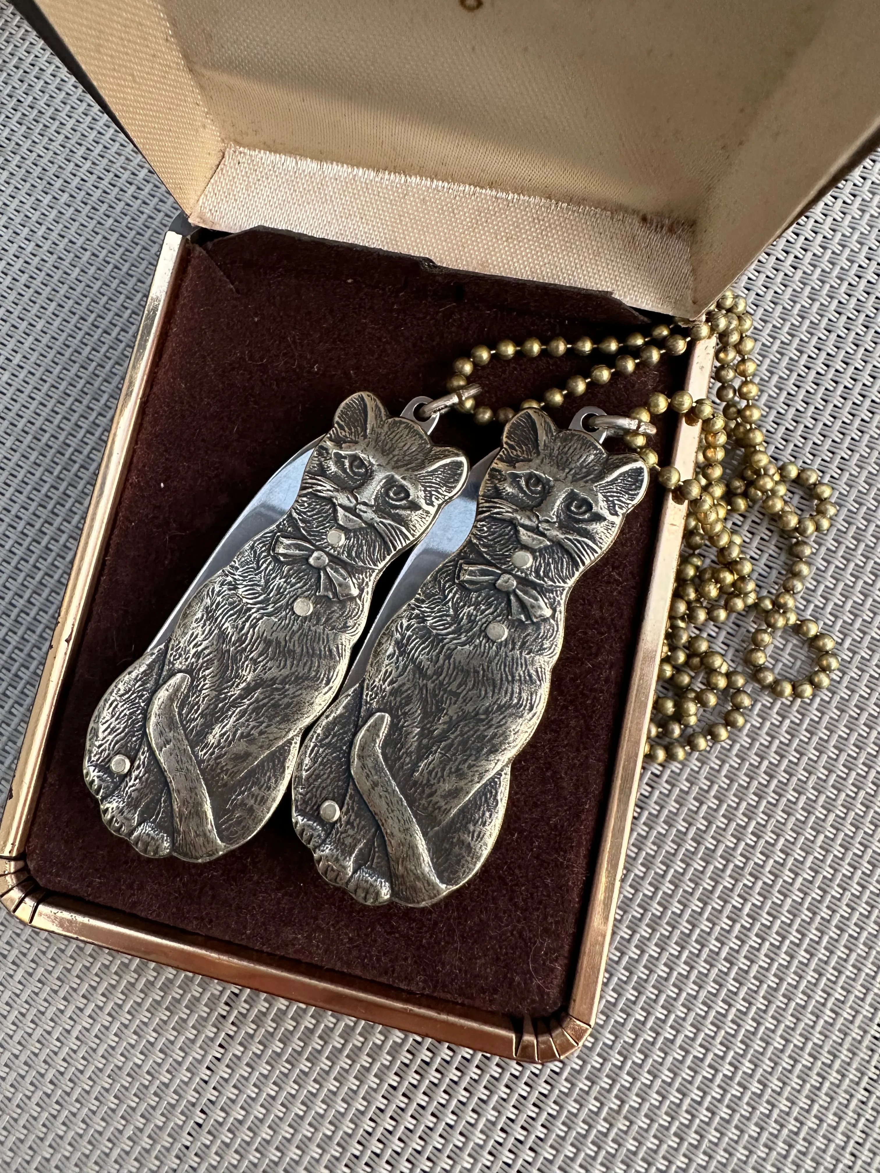 Melody Cat Knife Necklace