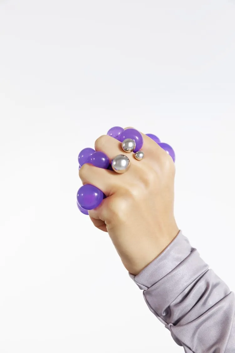 ring with 3 ball in silver